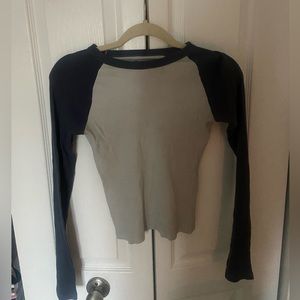 brandy melville bella top !